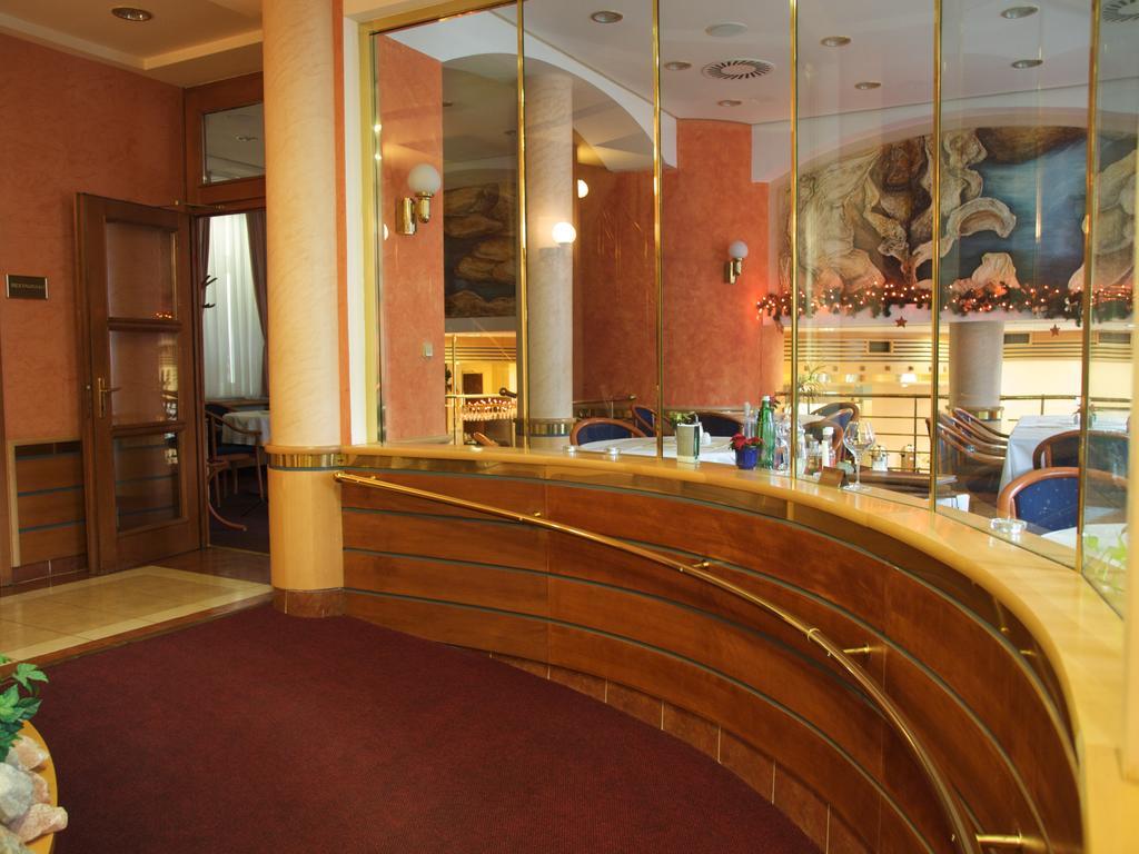 Wellness Hotel Jean De Carro Karlovy Vary Esterno foto